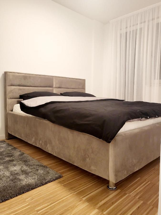 Nika Apartment บันยาลูกา ภายนอก รูปภาพ