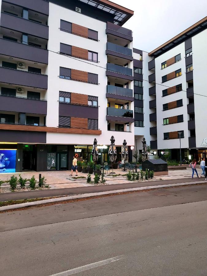 Nika Apartment บันยาลูกา ภายนอก รูปภาพ