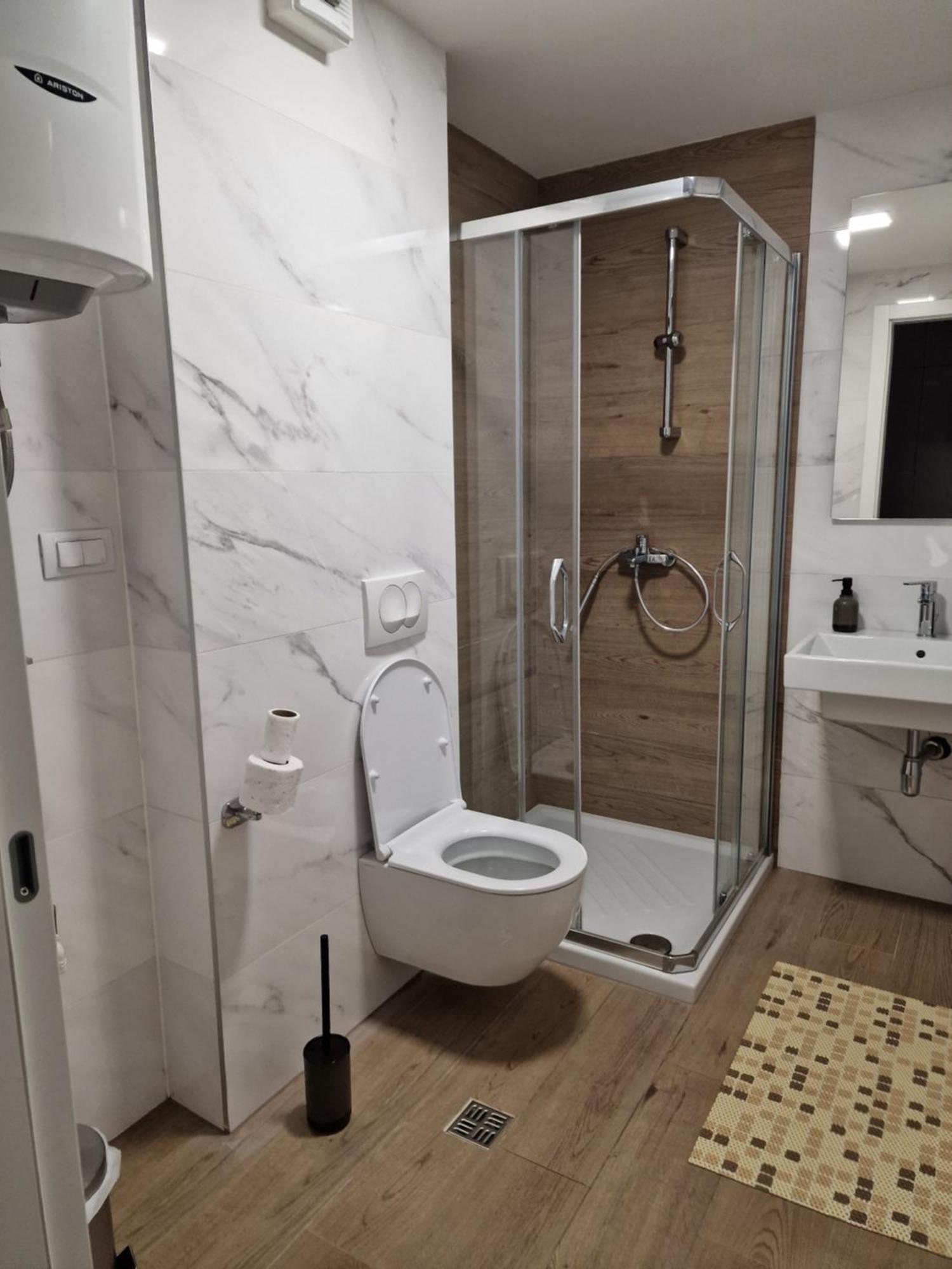 Nika Apartment บันยาลูกา ภายนอก รูปภาพ